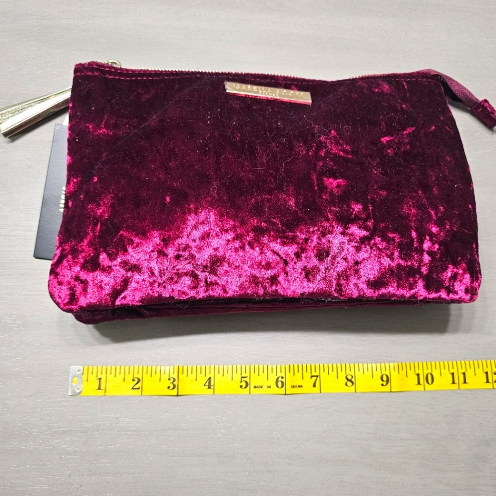 NWT Isabella Scott Burgandy XL Clutch Makeup Bag